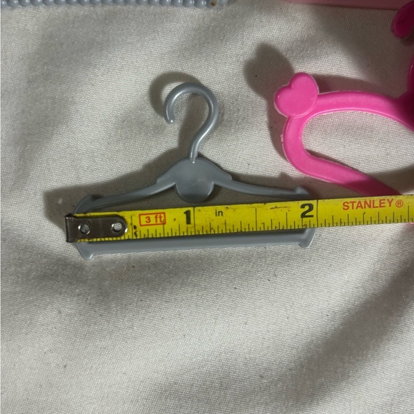 Barbie doll hangers - Picture 4 of 4